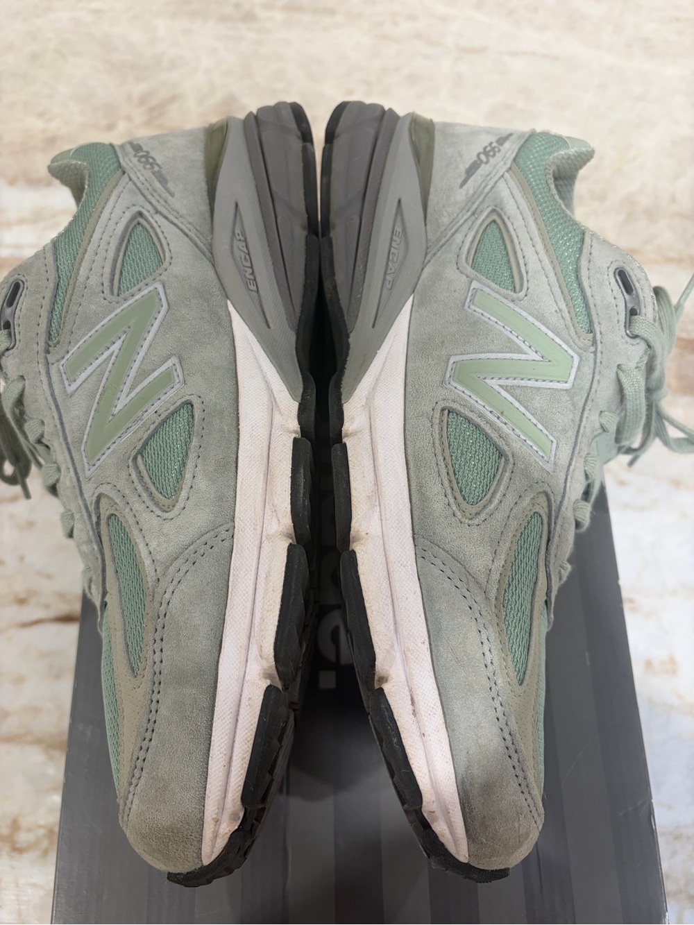 New Balance Men’s 990v4 Sneakers “mint” - Picture 3 of 7